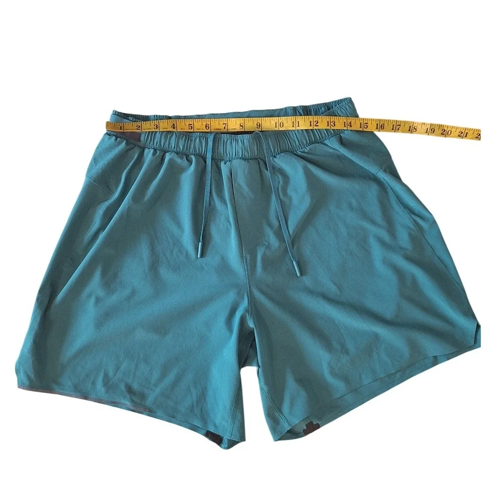 Lululemon Green Running & Training Shorts Men's size‎ M